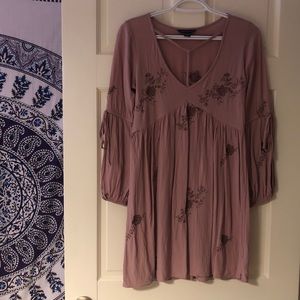 American Eagle Light Pink Floral Dress